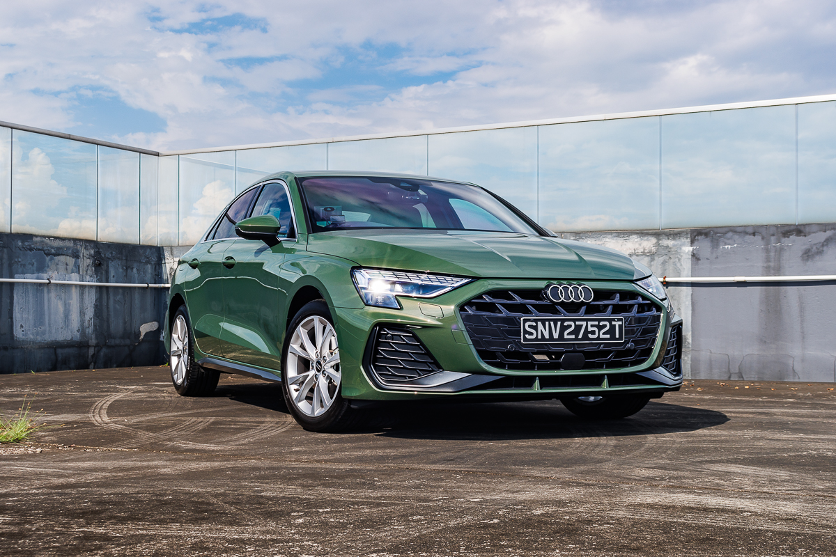 Audire ミントグリーンSサイズ 2025 Audi A3 Sedan Mild Hybrid 1.5 TFSI S tronic Review : Sensible